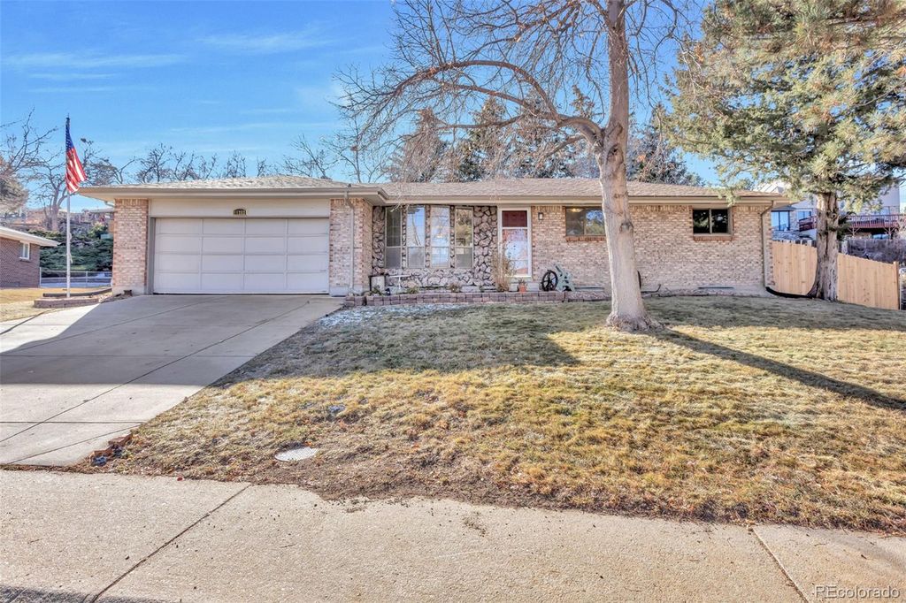 Photo of 11262 W Swarthmore Place, Littleton, CO 80127 (MLS # 8874941)