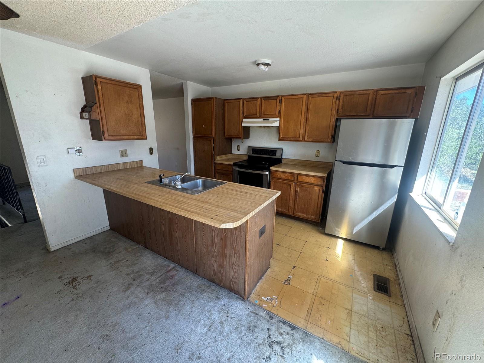 1156 S Cathay Street