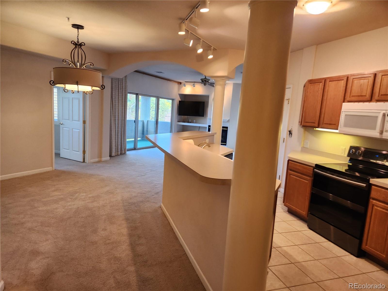2451 Kipling Street 201, Lakewood, CO, 80215 2 2451 Kipling Street 201