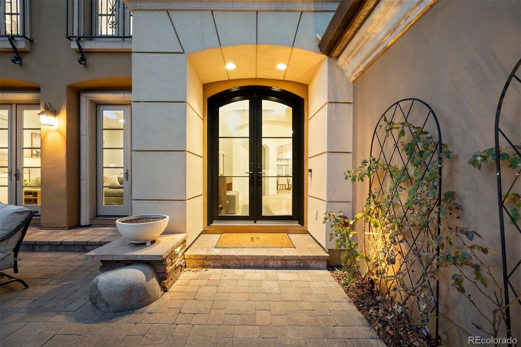 Photo of 100 S University Boulevard #5, Denver, CO 80209 (MLS # 7639897)