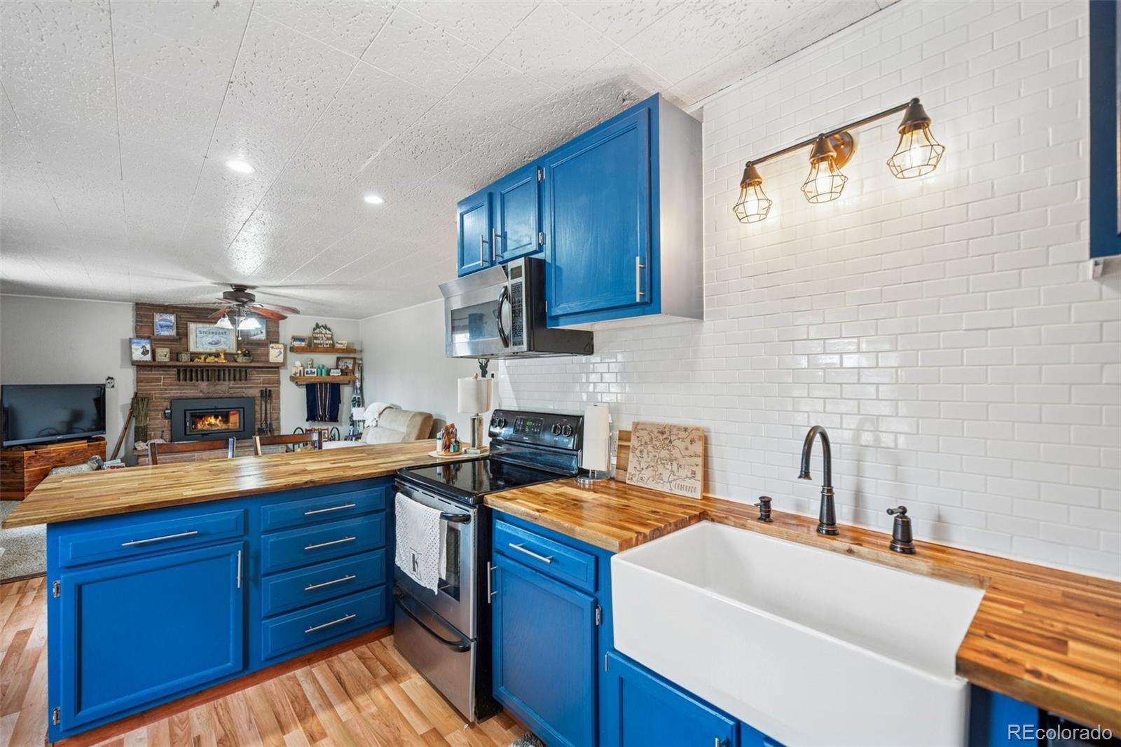 281 Mesa Drive