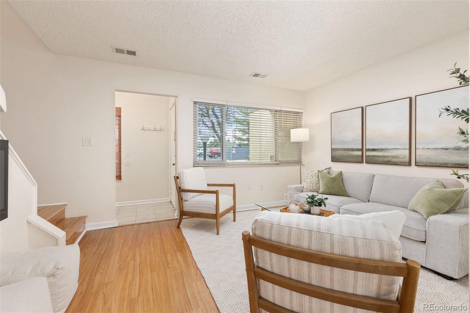 800 W Moorhead Circle E