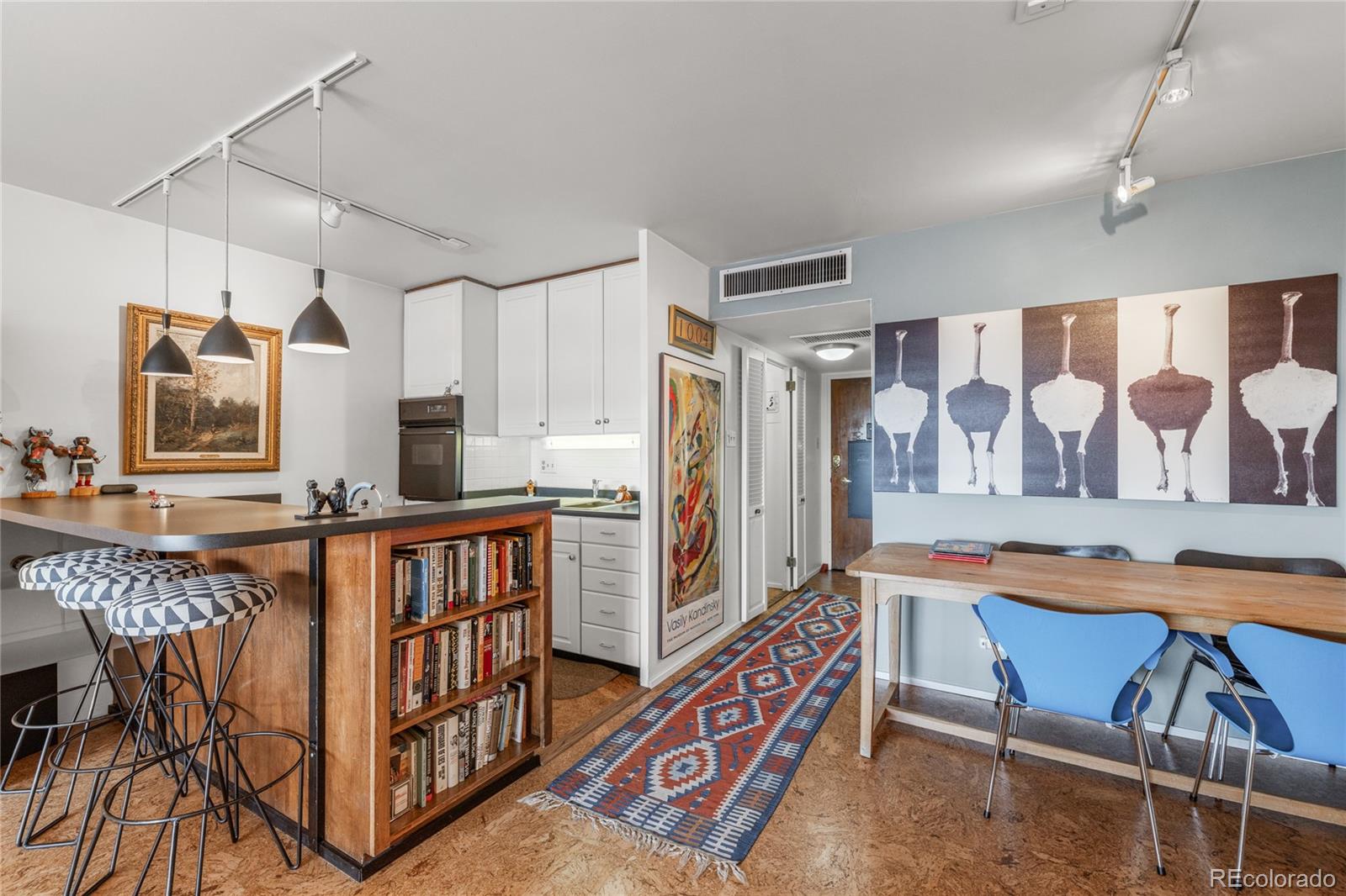 790 N Washington Street 1004