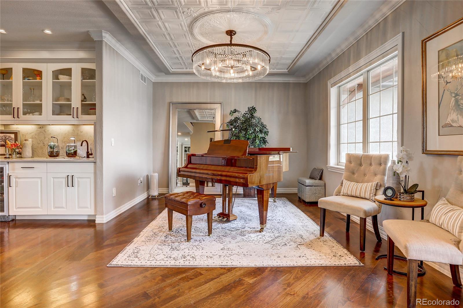 147 Commander Drive