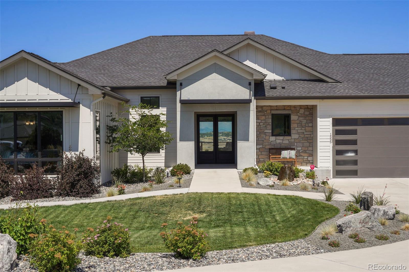 1555 King Mick Court