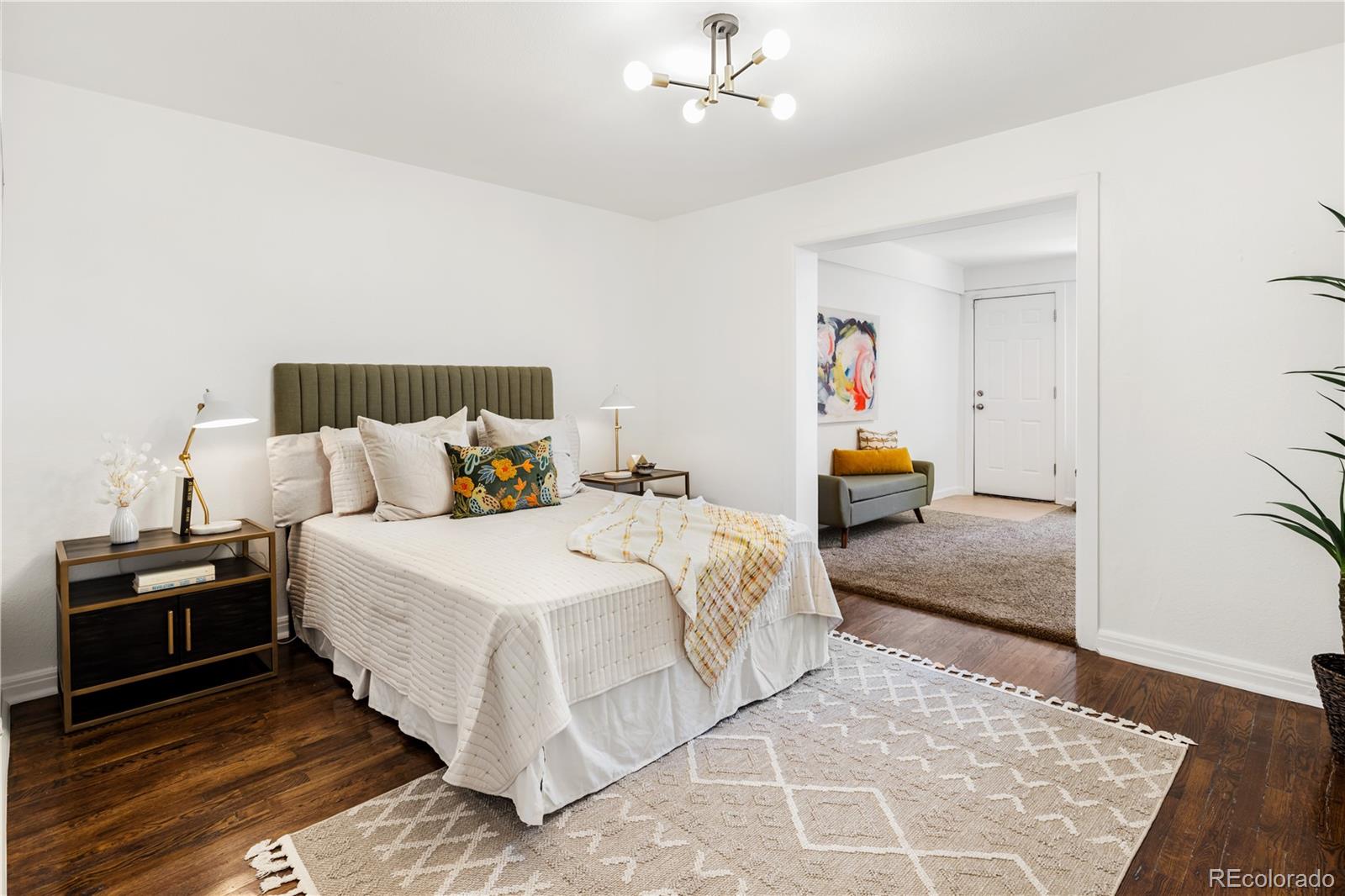 3035 N Monaco st Parkway