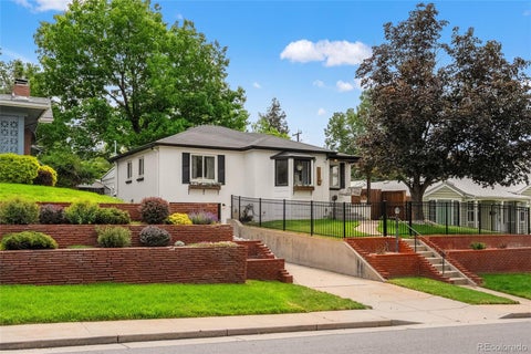 Photo of 1630 S Saint Paul Street, Denver, CO 80210 (MLS # 9333477)