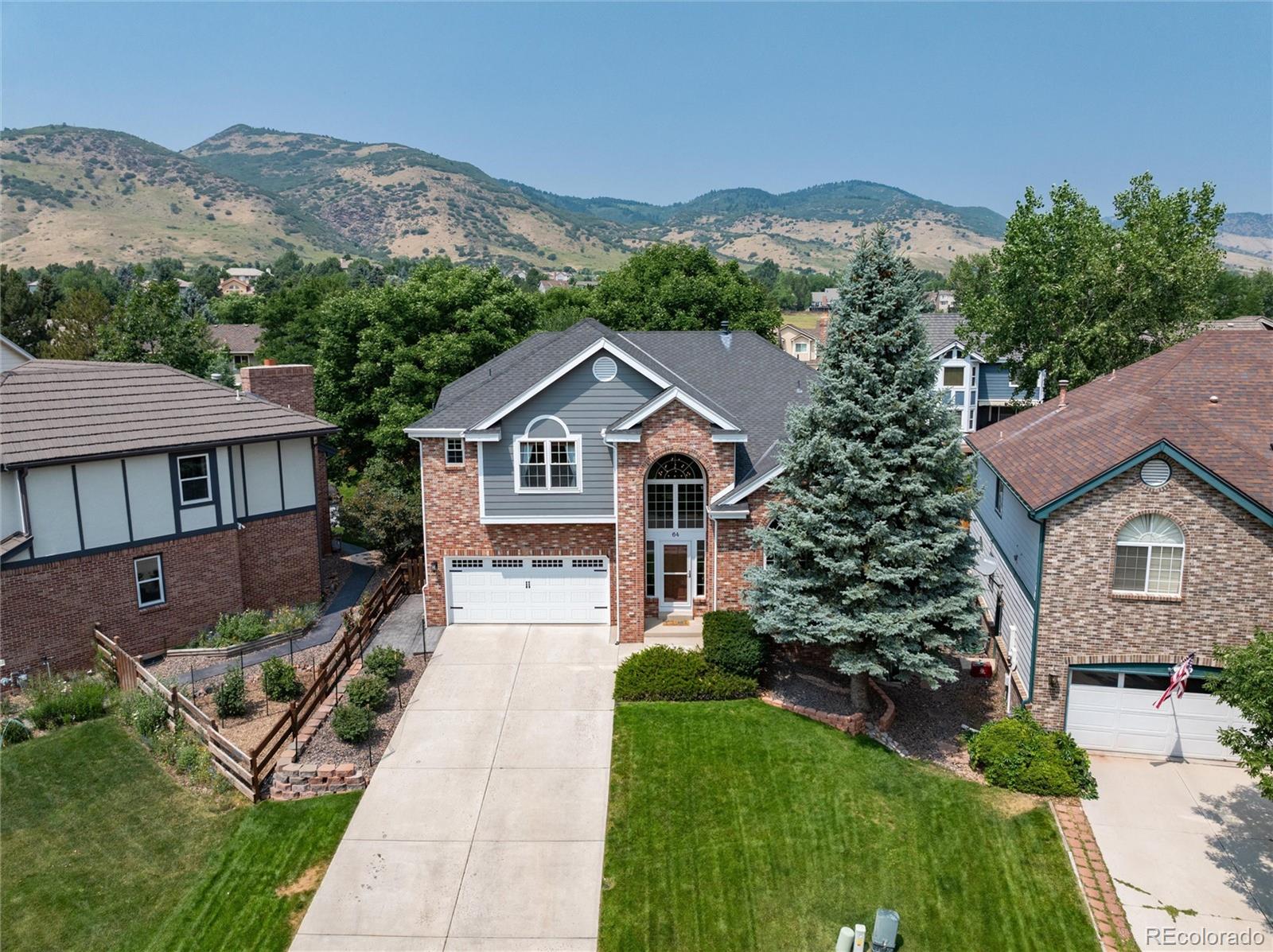 64 Dawn Heath Circle