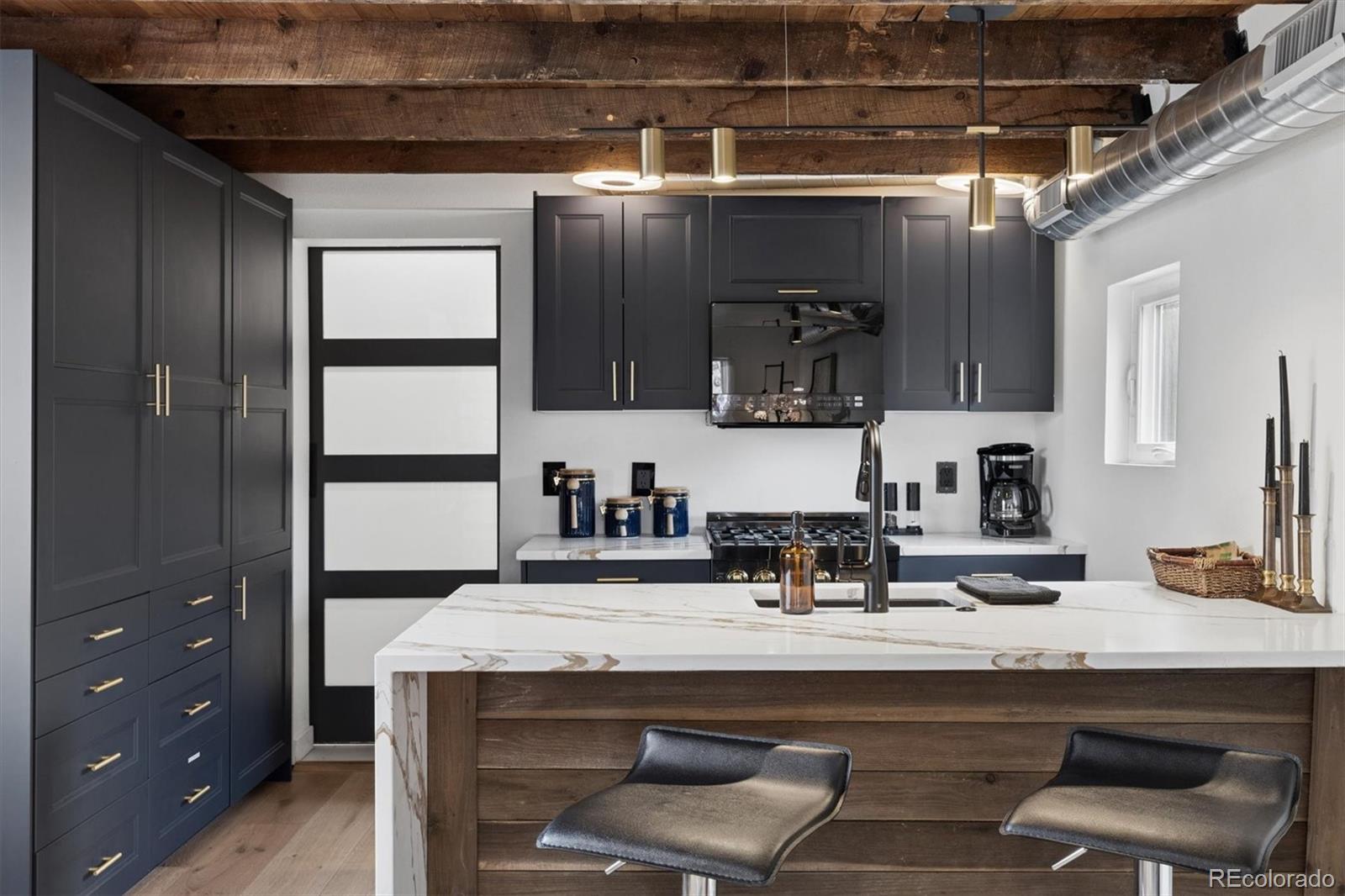 2854 S Lincoln Street