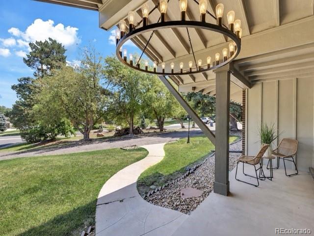 11 Meadowlark Lane