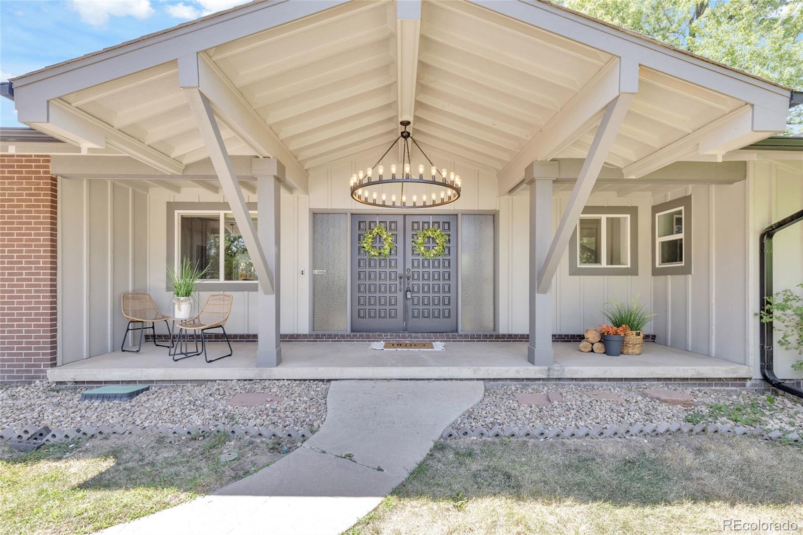 11 Meadowlark Lane