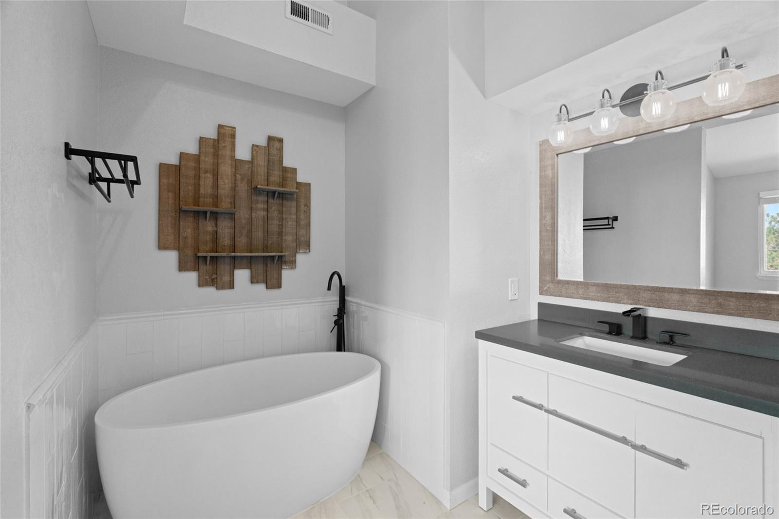 6001 S Yosemite Street J301