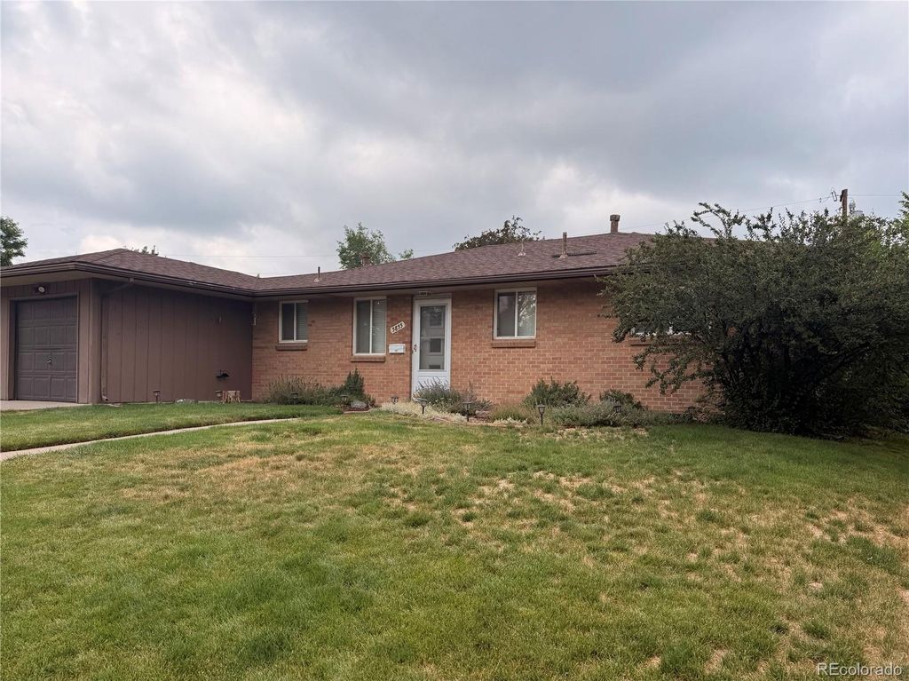Photo of 5855 S Delaware Street, Littleton, CO 80120 (MLS # 3655959)
