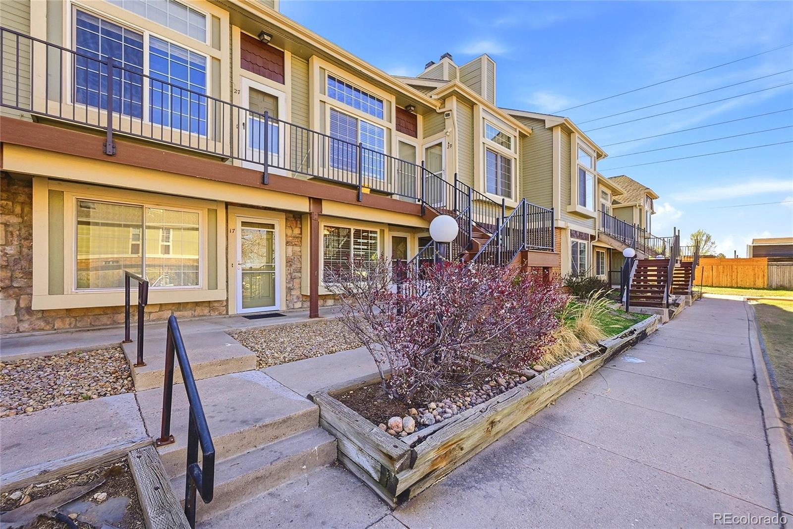 1885 S Quebec Way A18