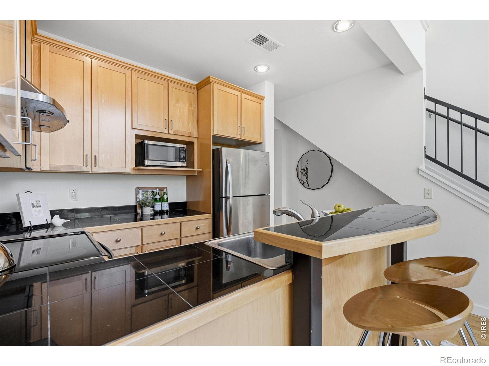 4645 Broadway Street C3