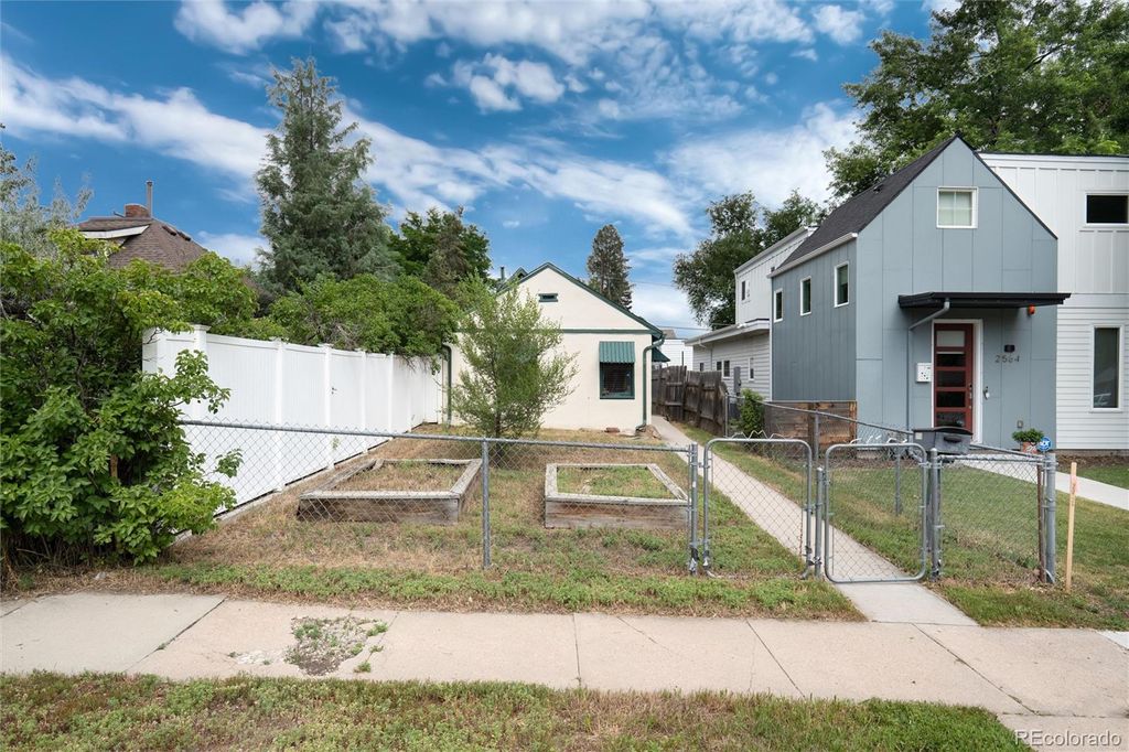 Photo of 2568 Eaton Street, Edgewater, CO 80214 (MLS # 2956019)