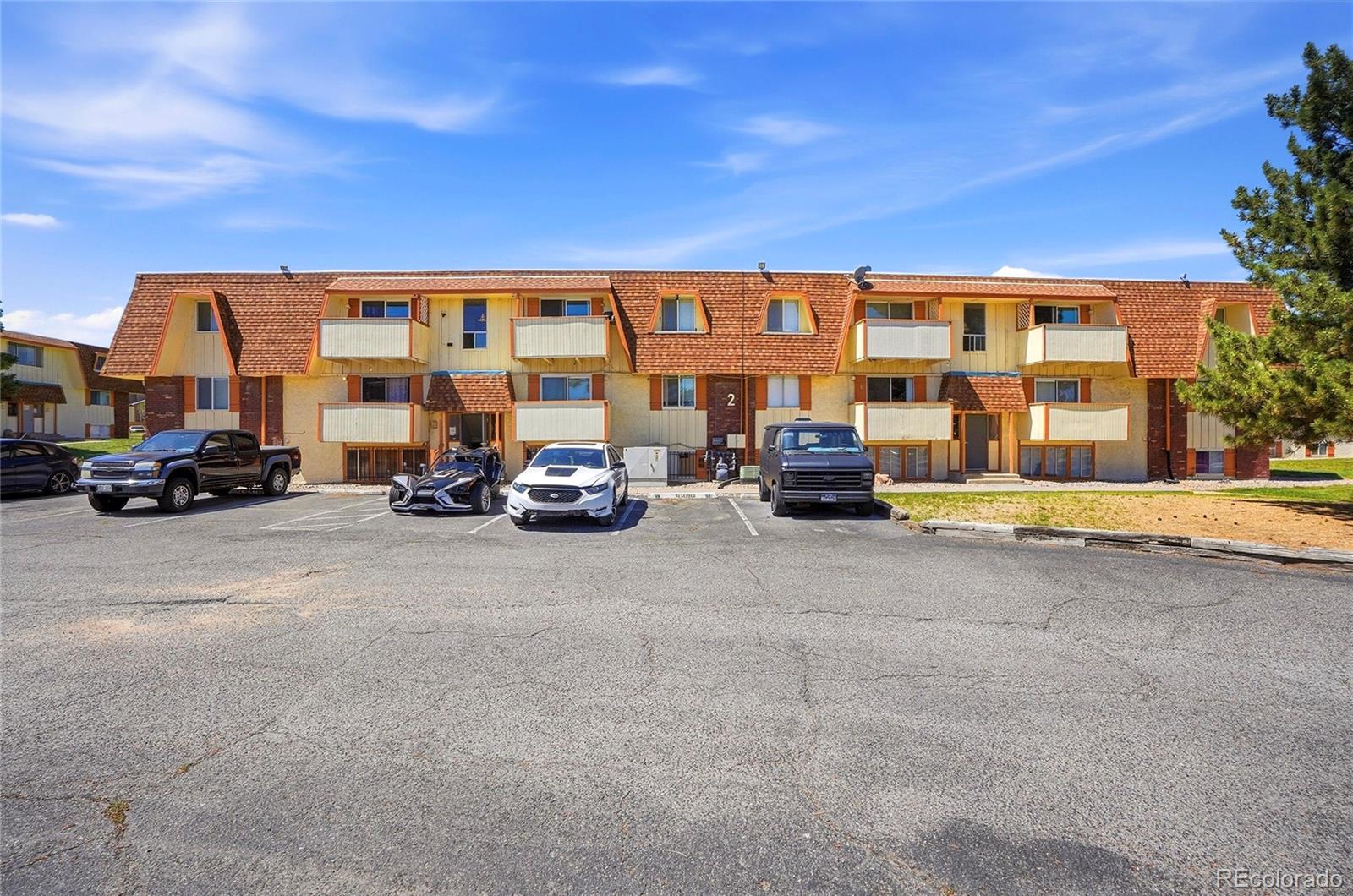 10211 Ura Lane 2-104