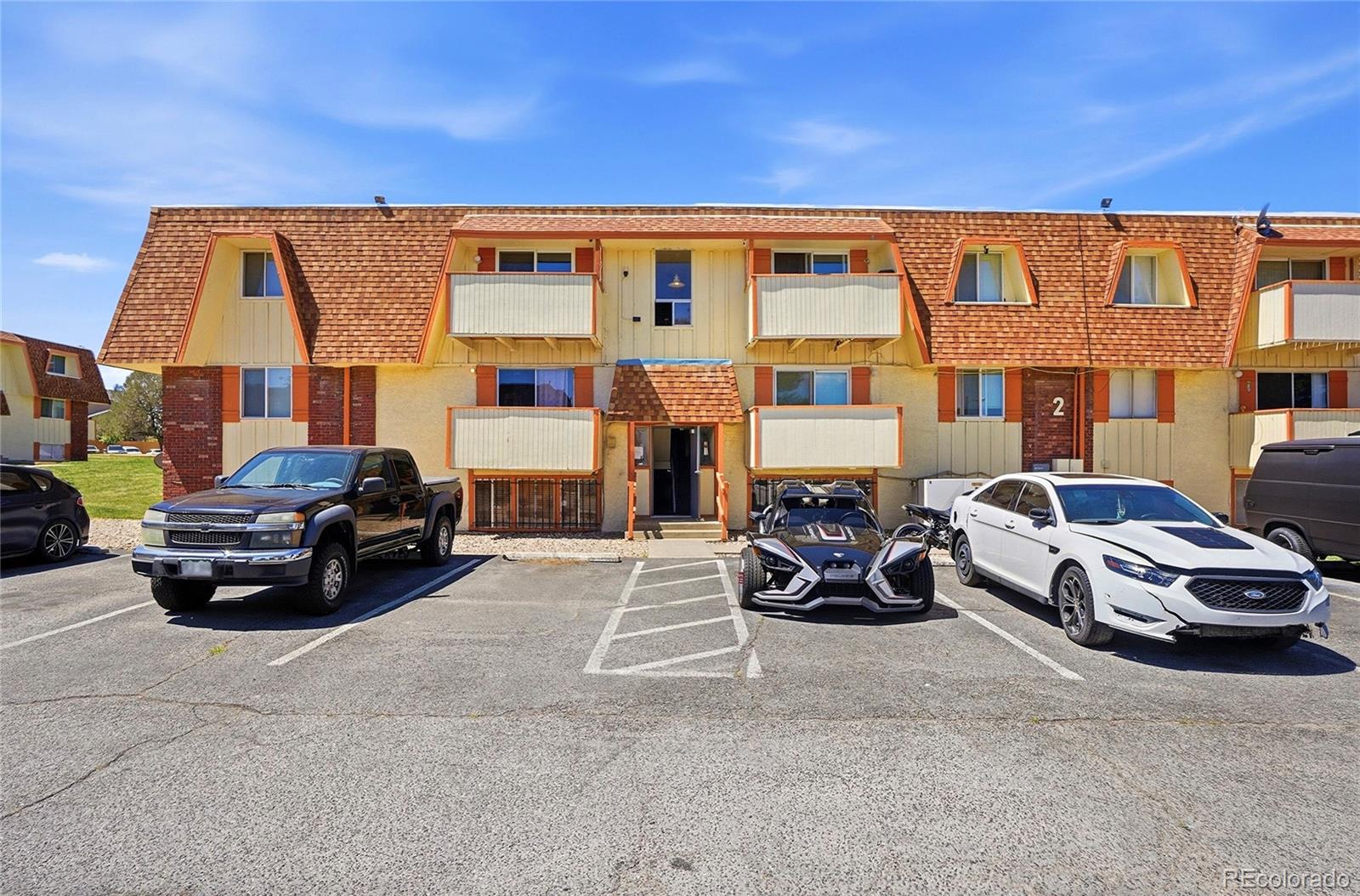 10211 Ura Lane 2-104
