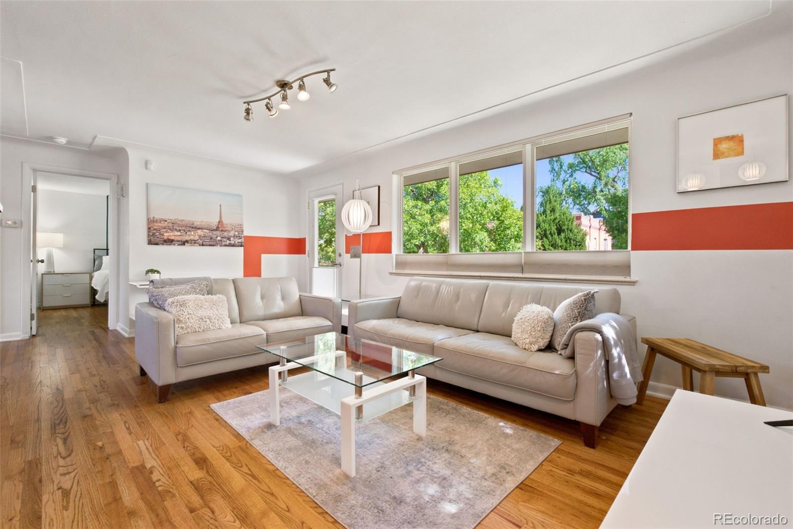 2122 W 41st Avenue