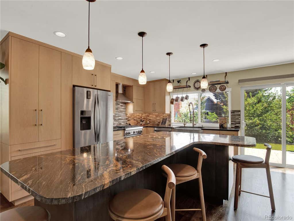Photo of 7958 S Roslyn Way, Centennial, CO 80112 (MLS # 6915806)