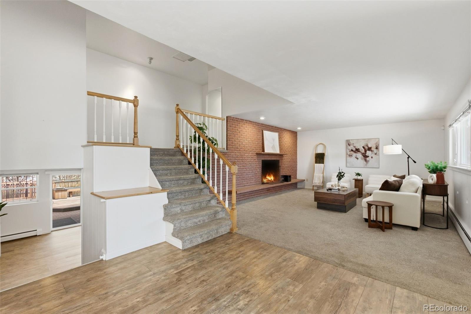 1564 E Easter Circle