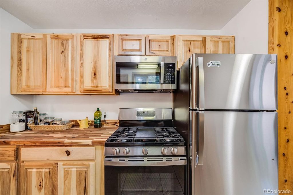 Photo of 1525 W US Highway 34, Loveland, CO 80537 (MLS # 9289677)