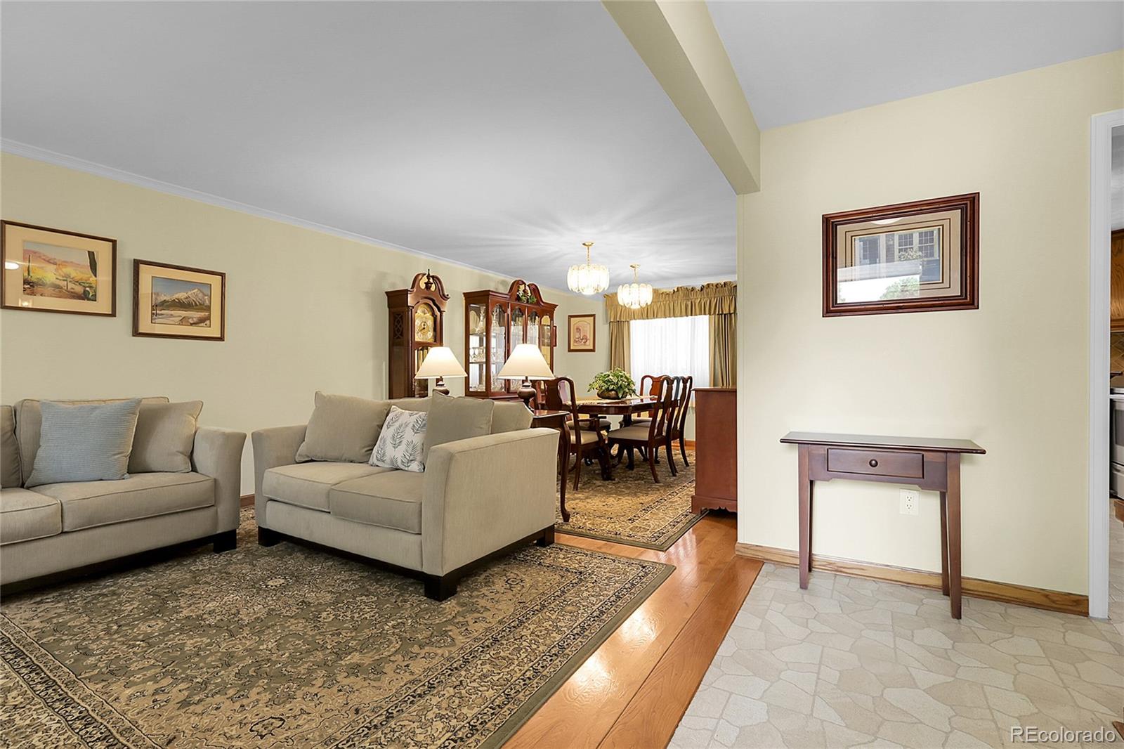 1091 E Pinewood Avenue, Centennial, CO, 80121 4 1091 E Pinewood Avenue