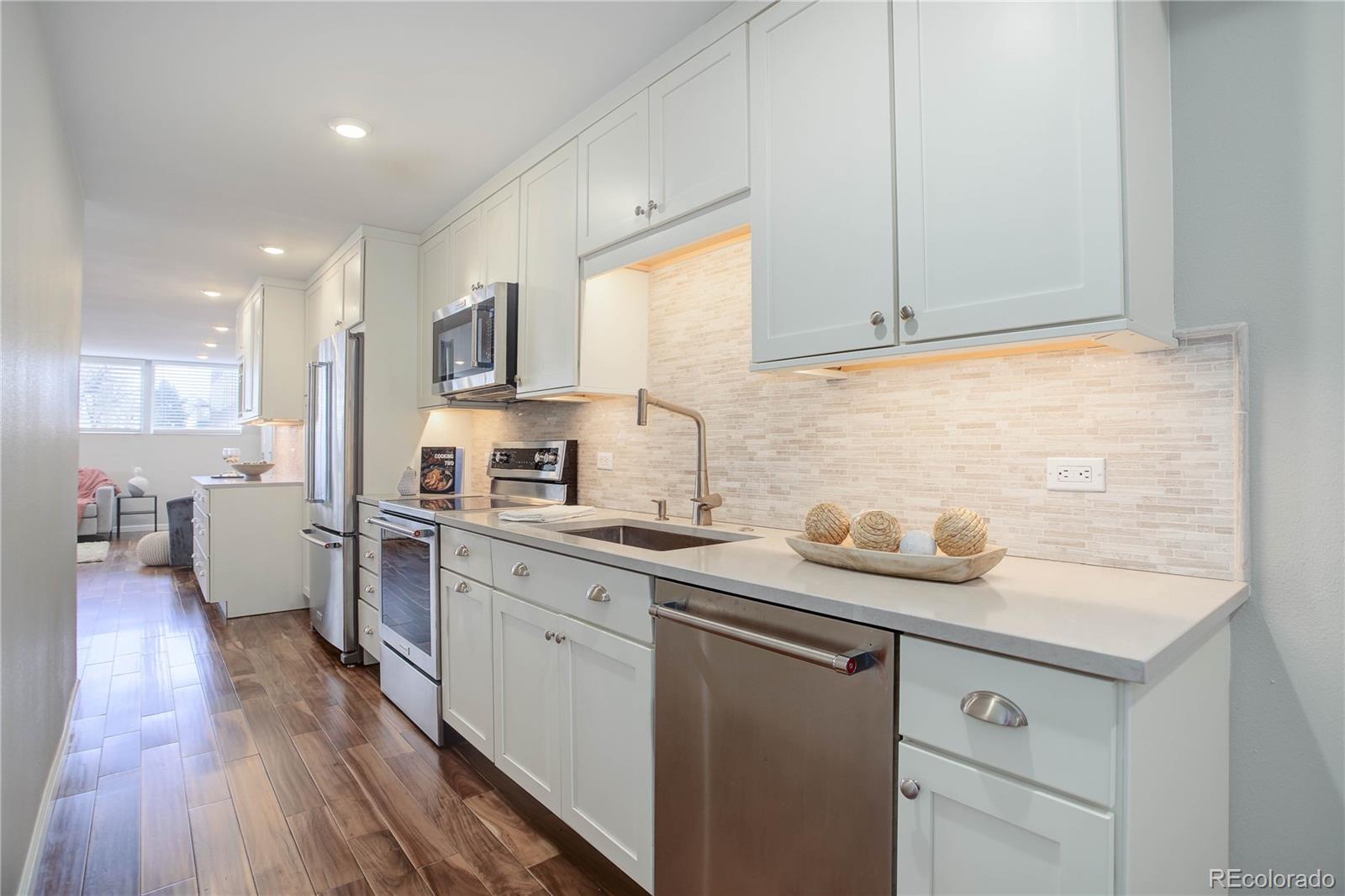 909 N Logan Street 1B, Denver, CO, 80203 1 909 N Logan Street 1B