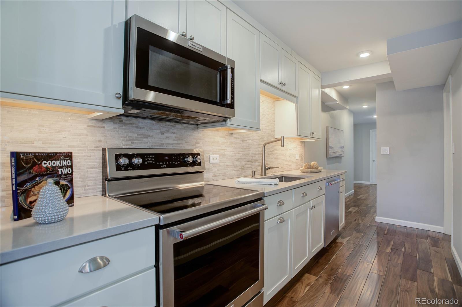 909 N Logan Street 1B, Denver, CO, 80203 2 909 N Logan Street 1B
