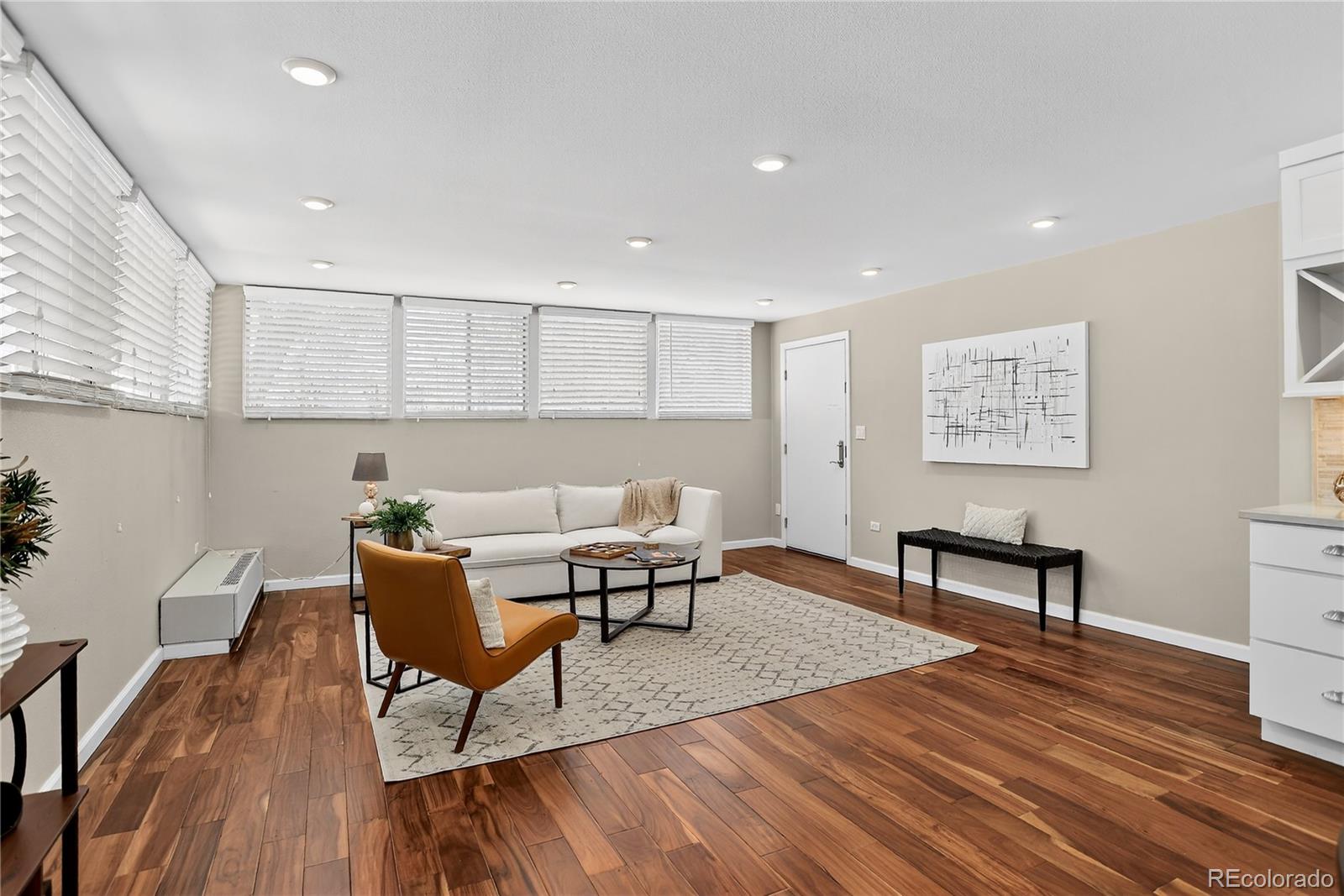 909 N Logan Street 1B, Denver, CO, 80203 2 909 N Logan Street 1B