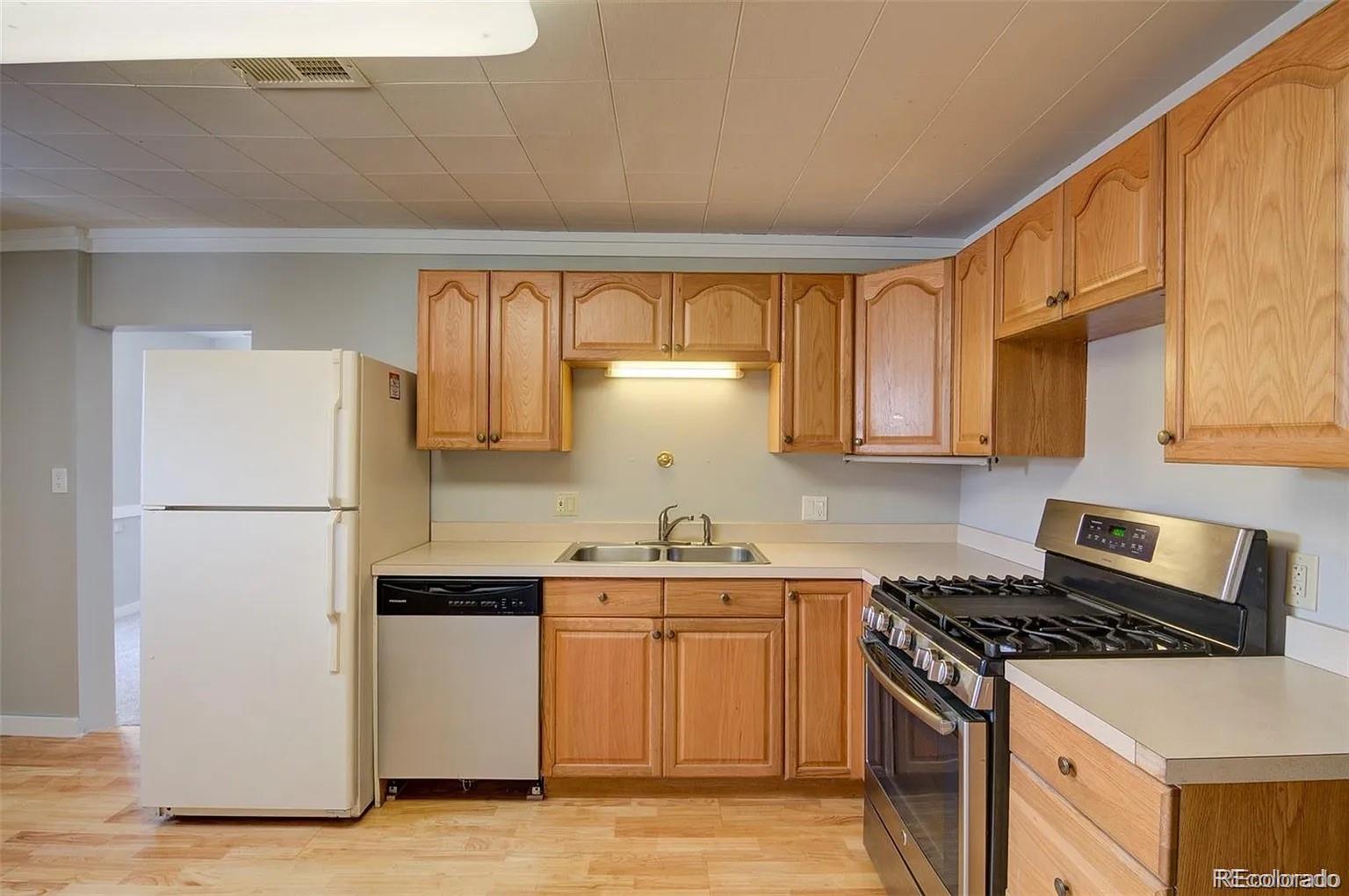 226 E 11th Street
