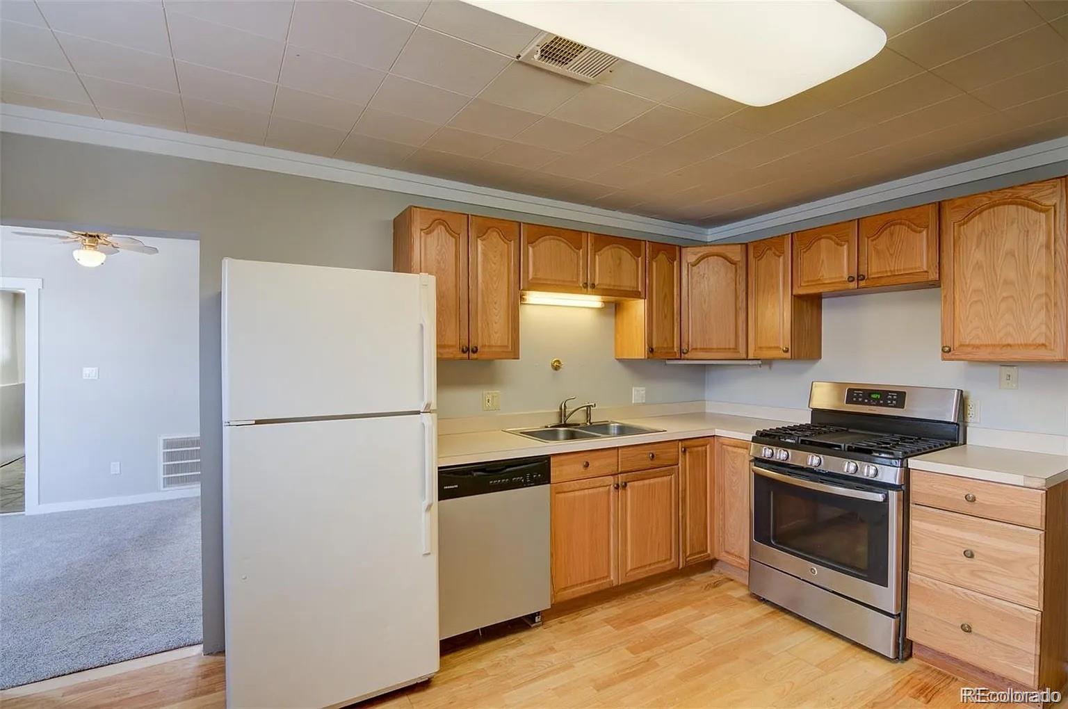 226 E 11th Street