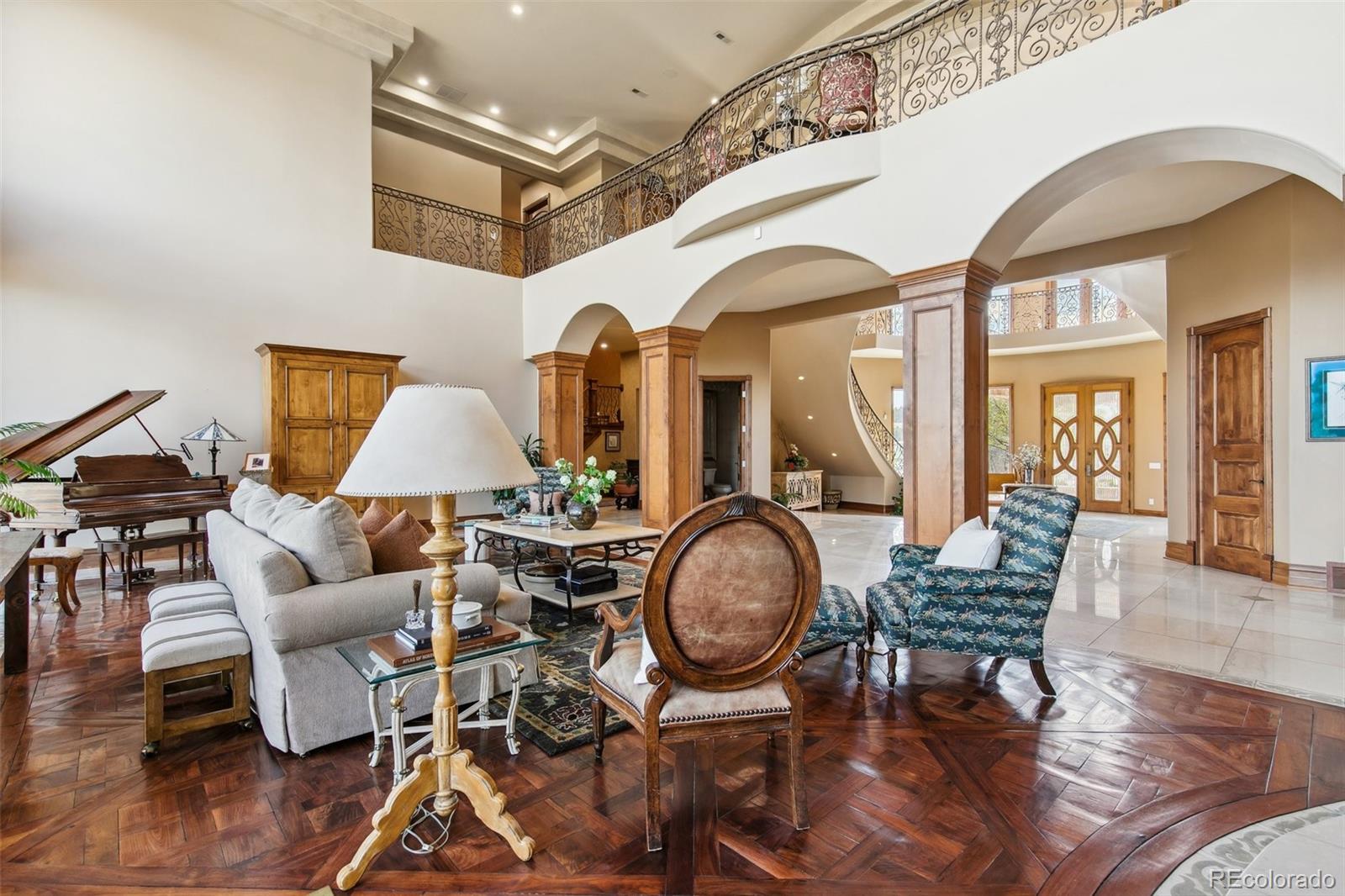 3870 S Club Drive