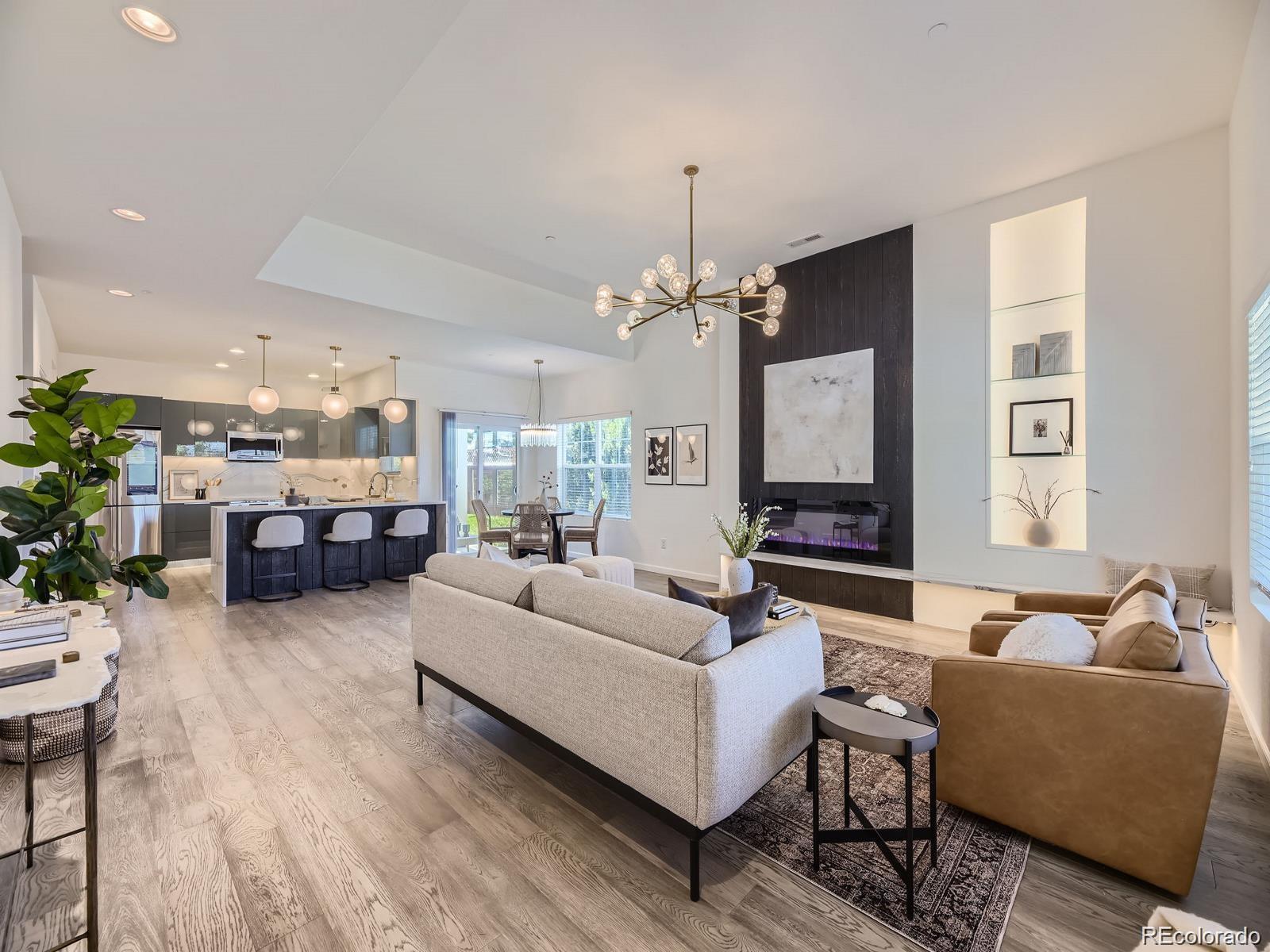 1290 W Quincy Circle