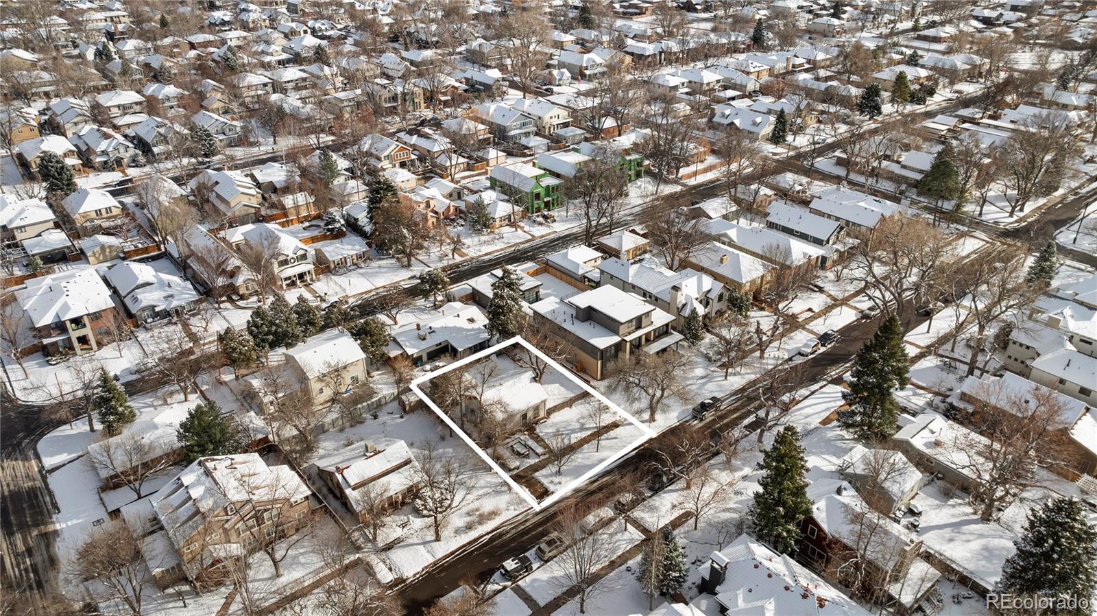 2432 S Saint Paul Street