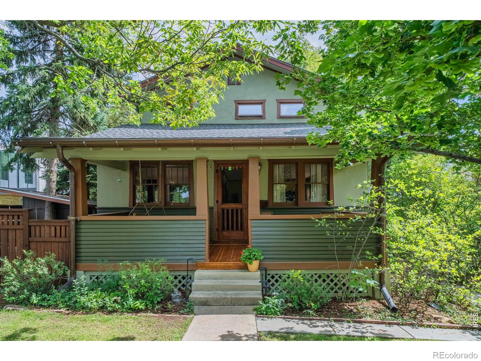 3024 6th Street