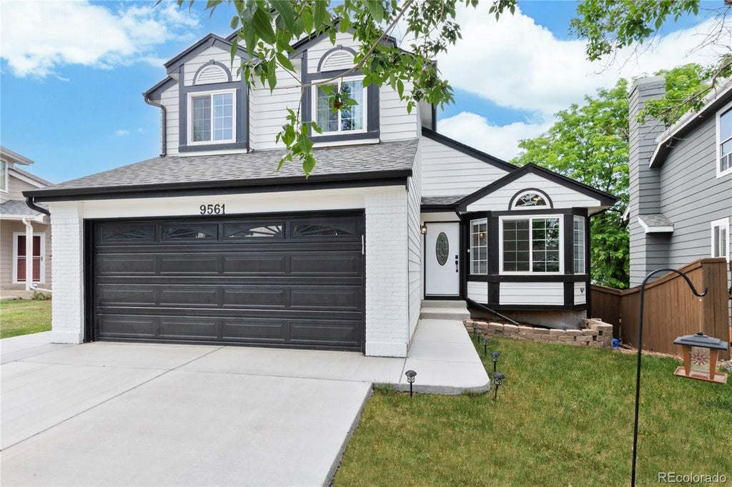 Photo of 9561 Brentford Drive, Littleton, CO 80130 (MLS # 7018783)
