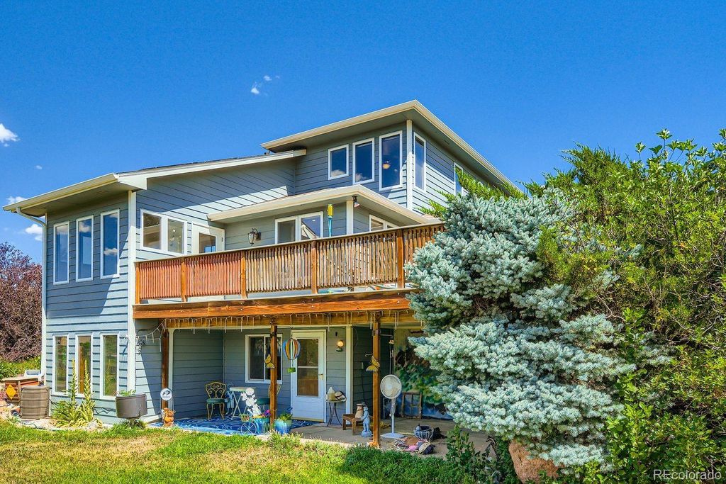 Photo of 512 Carpenter Road, Fort Collins, CO 80525 (MLS # 8243792)