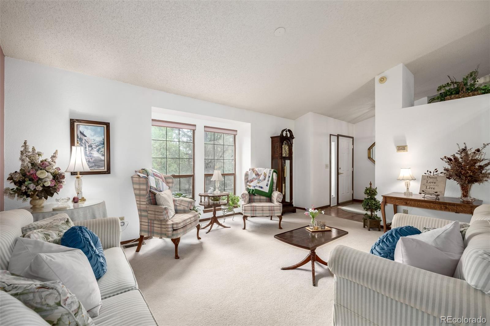 5328 Cliff Point Circle