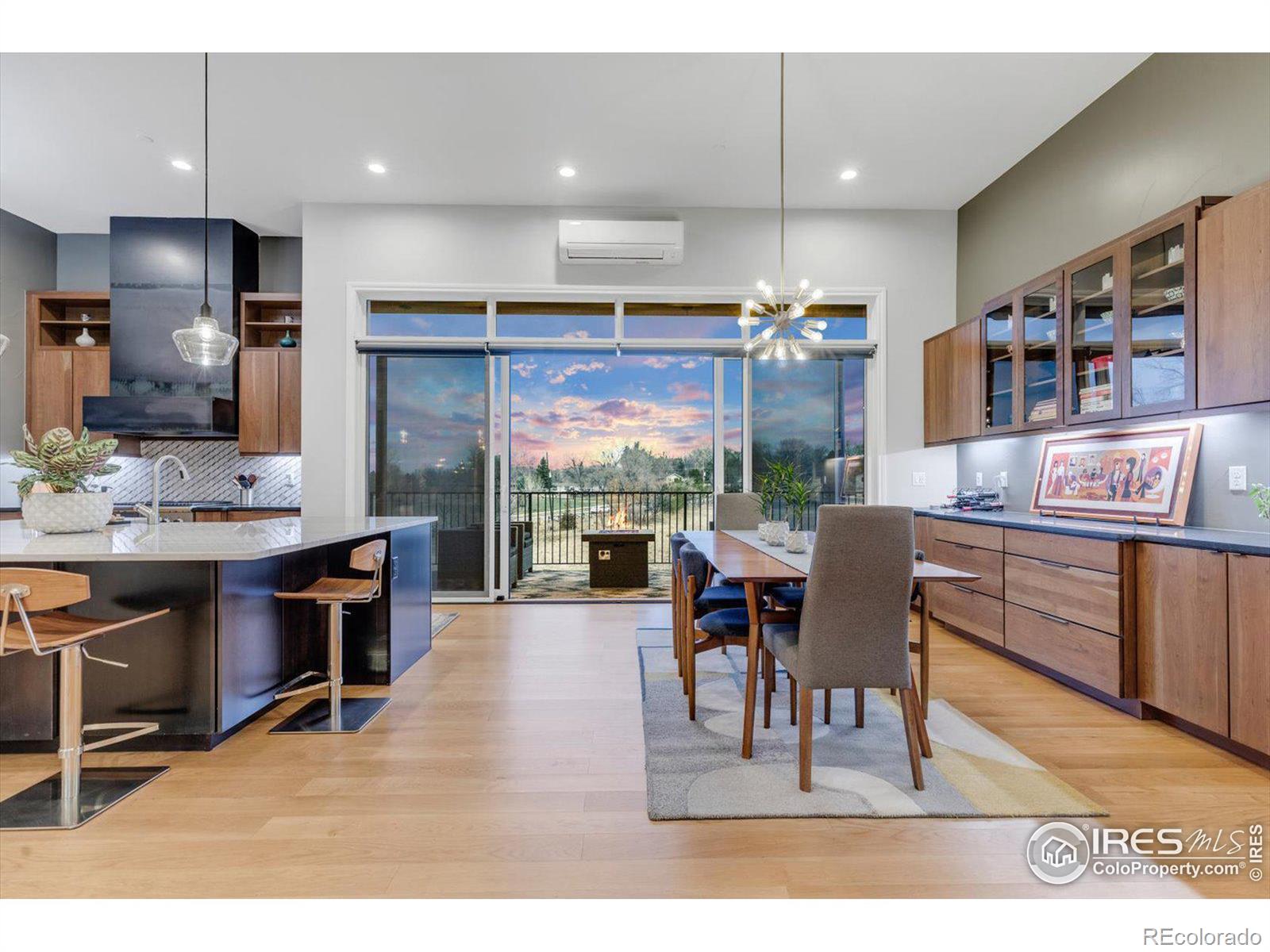 8568 Foxhaven Court