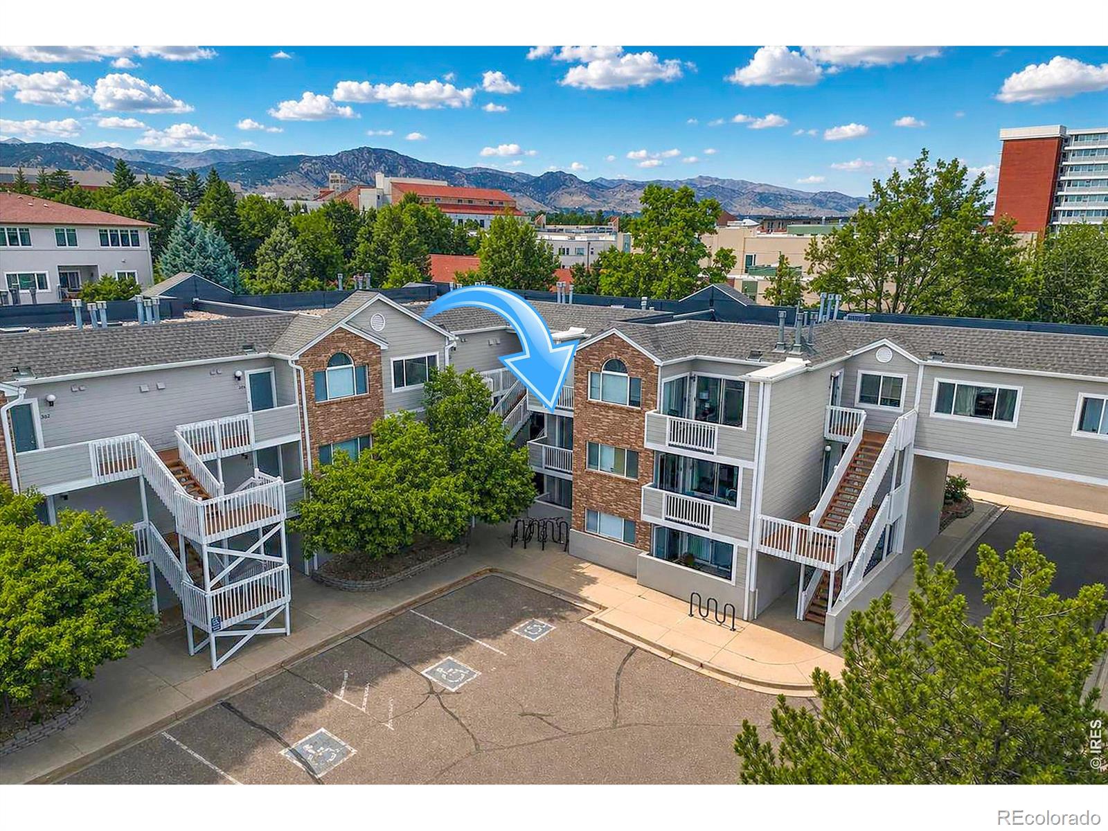 2850 Aurora Avenue 206