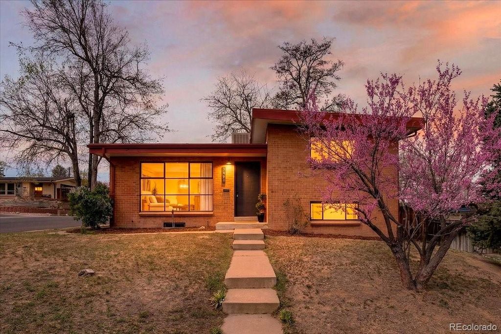 Photo of 5491 S Hickory Street, Littleton, CO 80120 (MLS # 6169627)