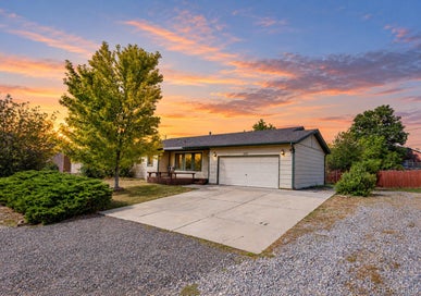 8905 S Brentwood Street Littleton CO 80128