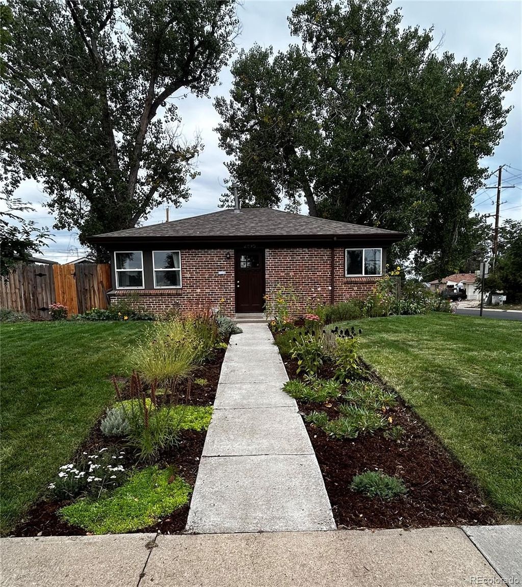 Photo of 2895 Pontiac Street, Denver, CO 80207 (MLS # 9847617)