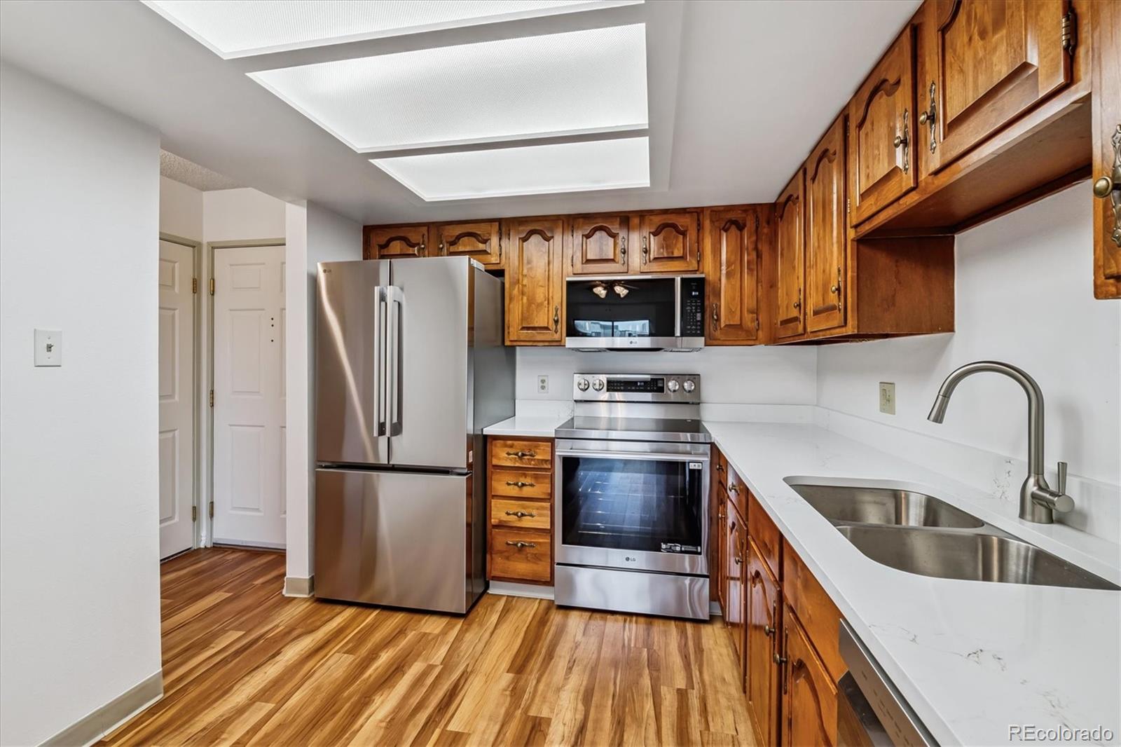 13991 E Marina Drive 501