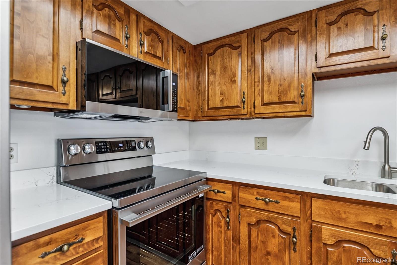 13991 E Marina Drive 501
