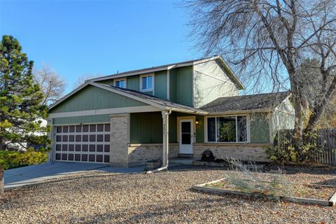 Photo of 9852 W 76th Avenue, Arvada, CO 80005 (MLS # 4617129)