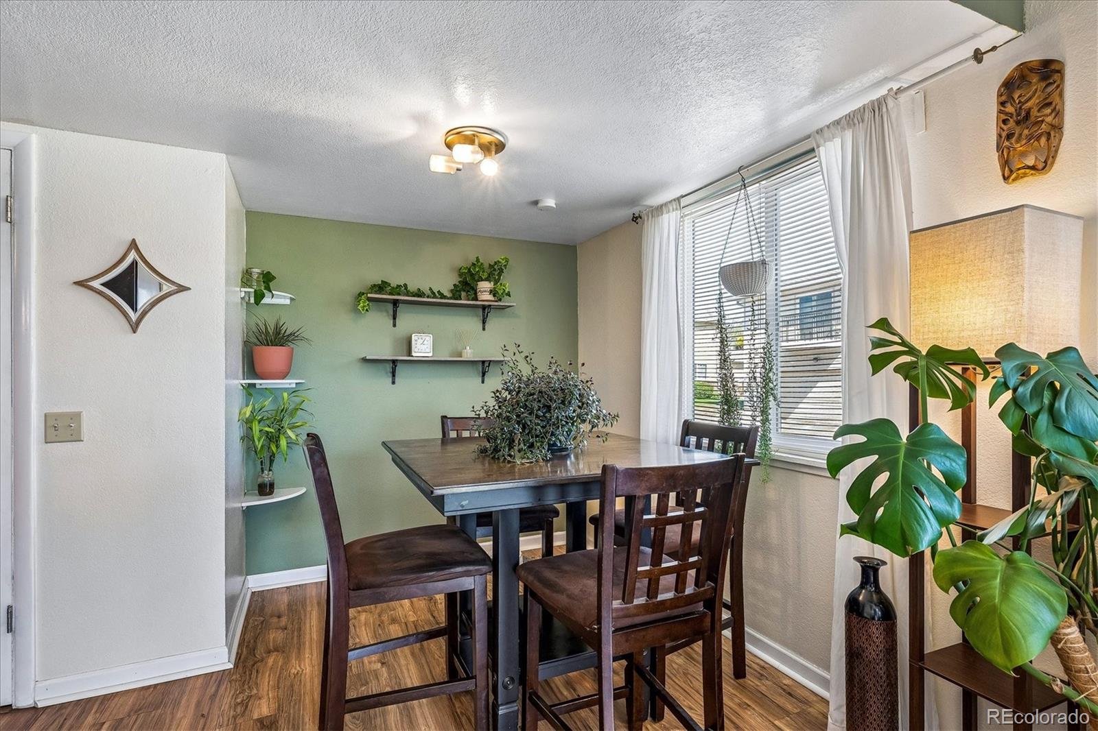 3354 S Flower Street 58