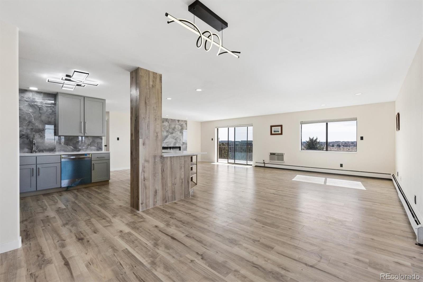 14390 E Marina Drive 601