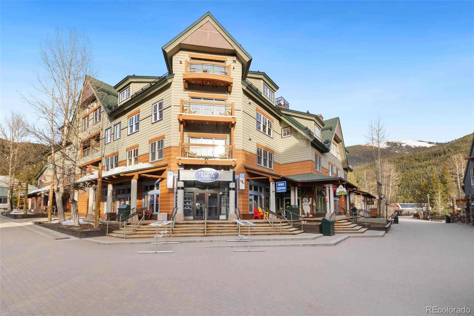 195 River Run Road 8008